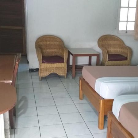 Intan Hotel Purwakarta Buitenkant foto