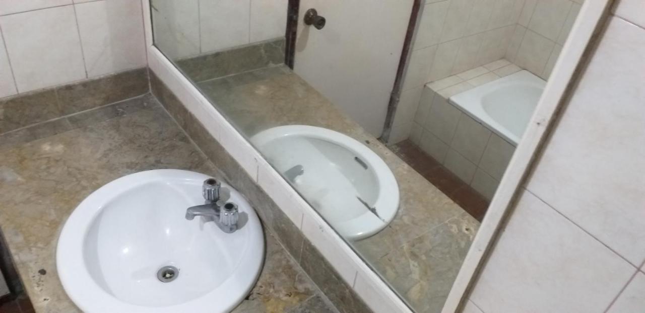 Intan Hotel Purwakarta Buitenkant foto